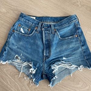 Levi’s 501 High-Rise Denim Shorts Size 25
